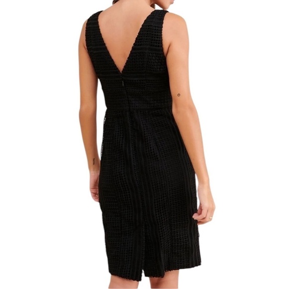 NWT Anthropologie Maeve Taleen Black Lace V Neck Cocktail - Picture 3 of 10